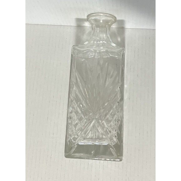 Dublin Crystal Whiskey Decanter 24oz no Stopper for liqueur or Water 9’x 4’ - Picture 13 of 16